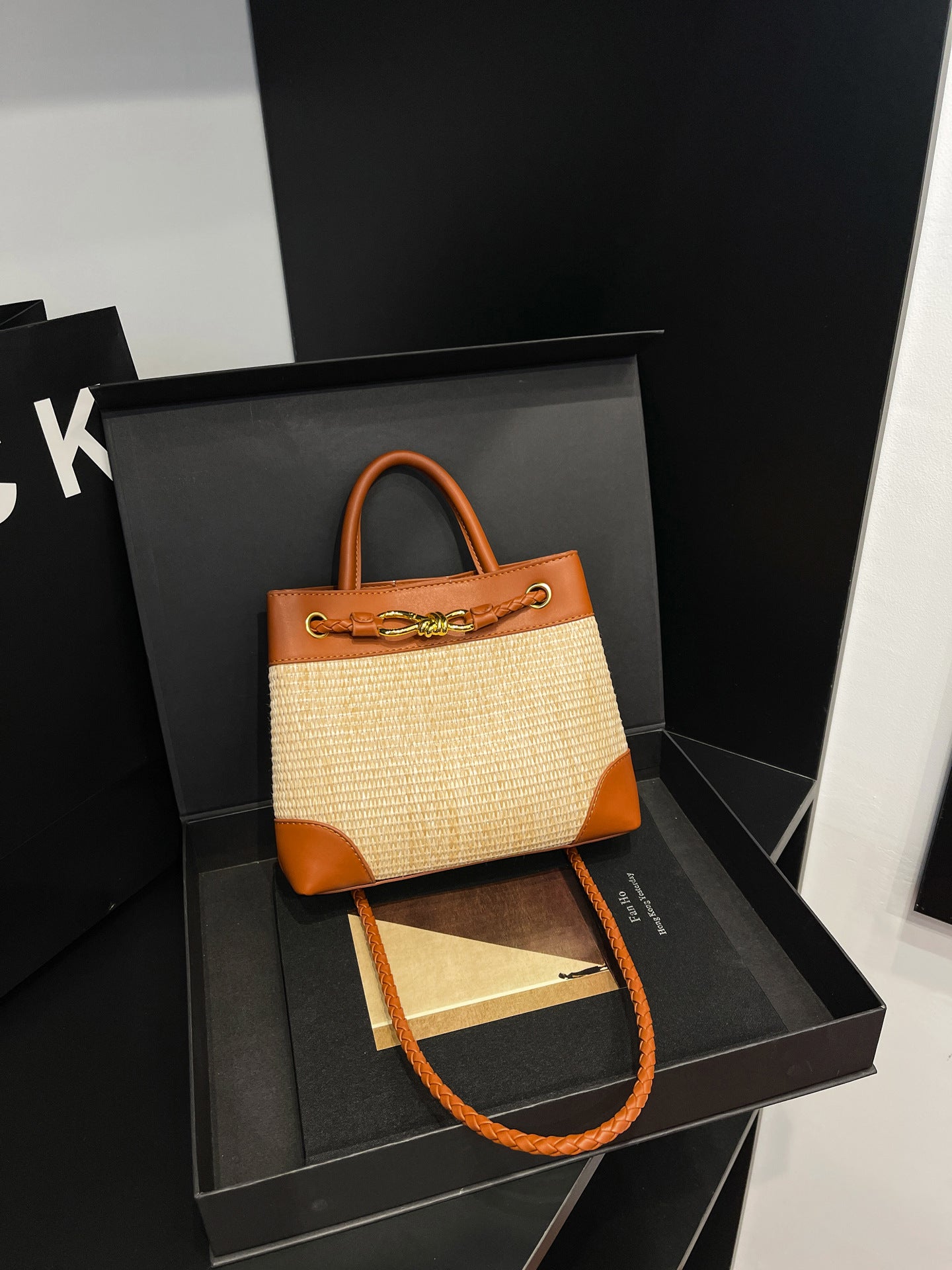 Patterned Straw Shoulder Bag